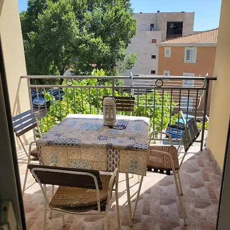 Apartmani Mia Sorajic Petrovac Exterior photo