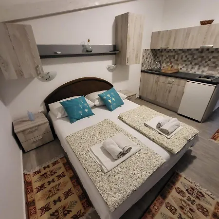 Apartmani Mia Sorajic Petrovac Exterior photo