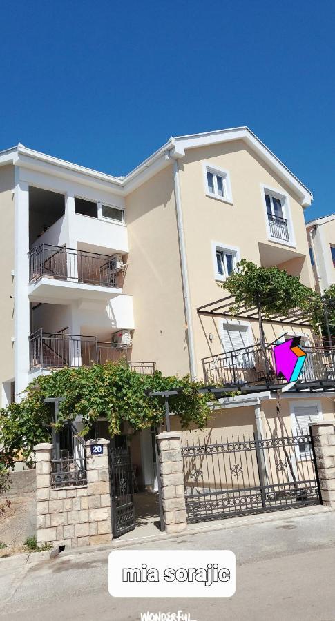 Apartment Mia Sorajic *