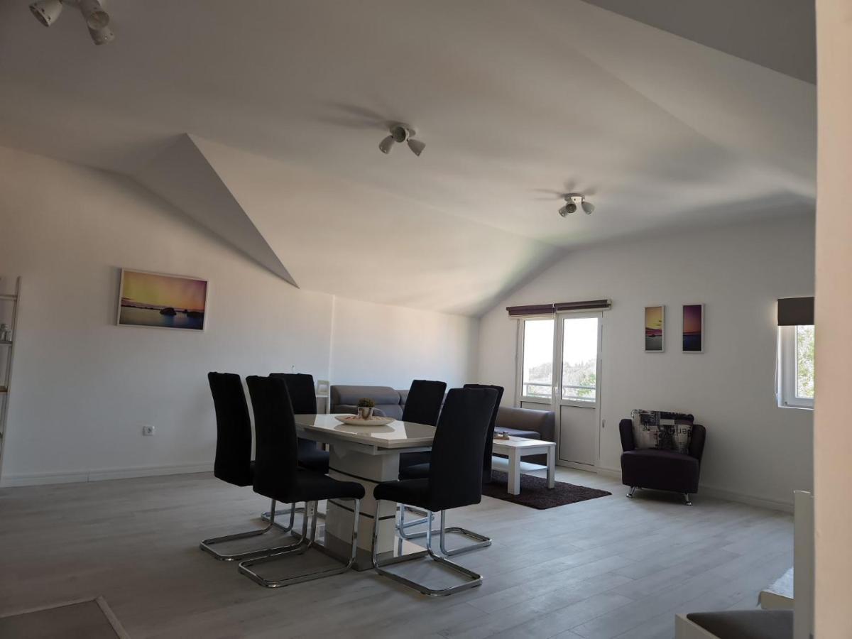 Mia Sorajic Apartment