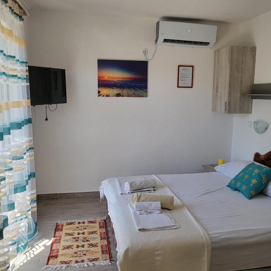 Mia Sorajic Apartment Petrovac