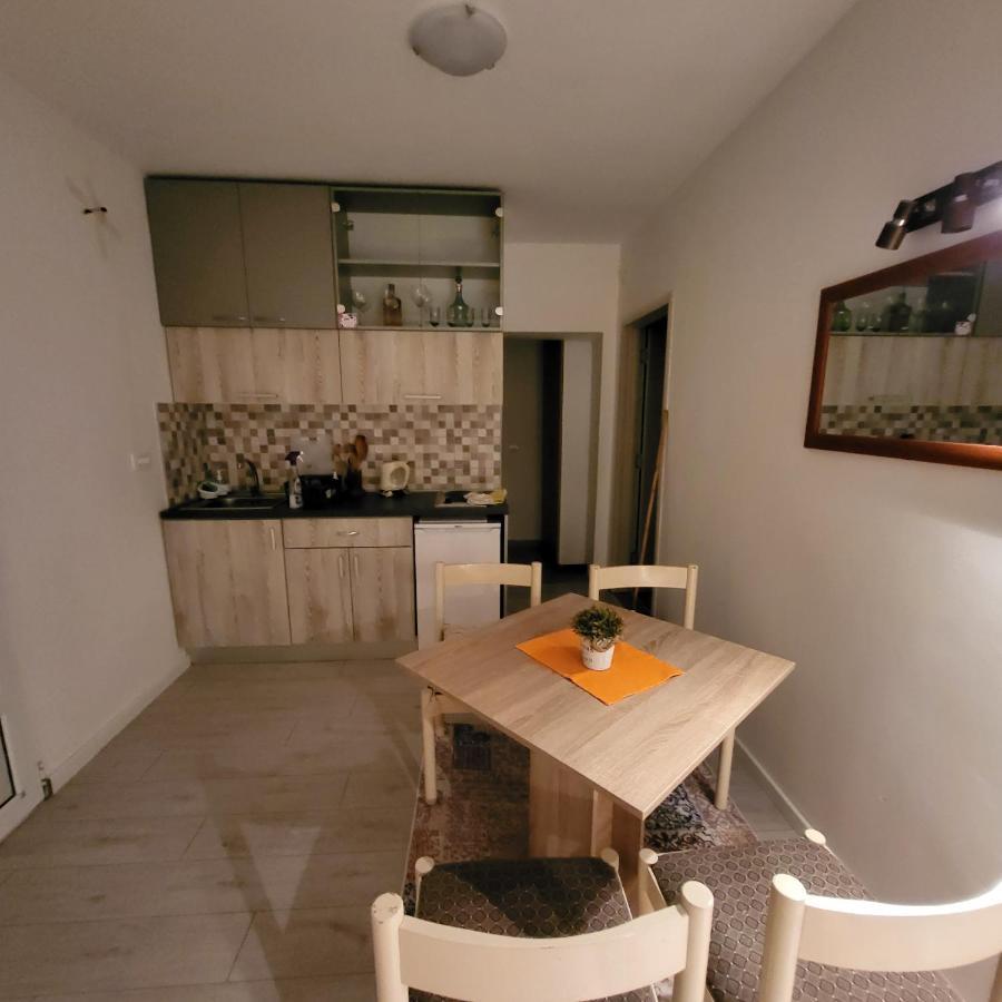 Mia Sorajic Apartment